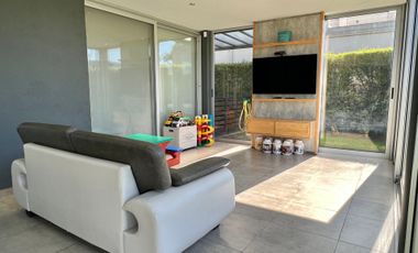 Venta casa 5 ambientes en Nuevo Quilmes