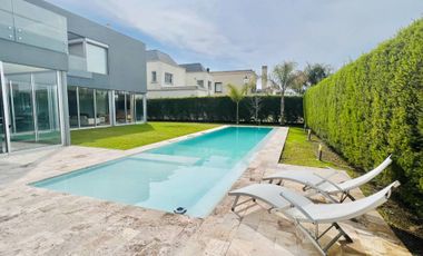 Venta casa 5 ambientes en Nuevo Quilmes