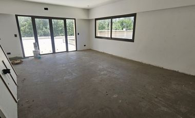 Venta Casa 7 ambientes en Fincas San Vicente