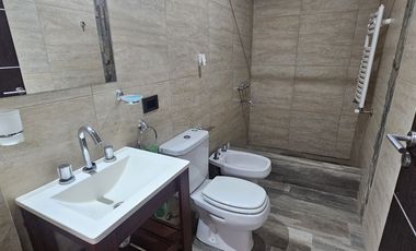 Venta Casa 7 ambientes en Fincas San Vicente