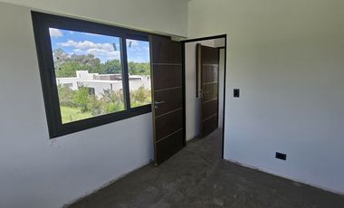 Venta Casa 7 ambientes en Fincas San Vicente