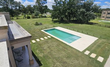 Venta Casa 7 ambientes en Fincas San Vicente
