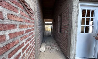 VENTA DE CASA EN OBRA - ALLEN