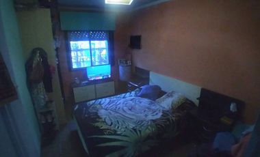 VENTA CASA 4 AMBIENTES CON PATIO GRANDE Y COCHERA