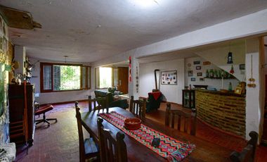 CASA A LA VENTA EN PUNTA LARA A REFACCIONAR