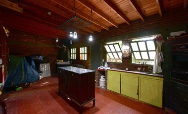 CASA A LA VENTA EN PUNTA LARA A REFACCIONAR