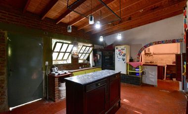 CASA A LA VENTA EN PUNTA LARA A REFACCIONAR