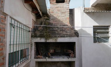 VENTA CASA CON GALPON/TALLER