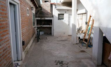VENTA CASA CON GALPON/TALLER