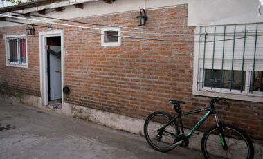 VENTA CASA CON GALPON/TALLER