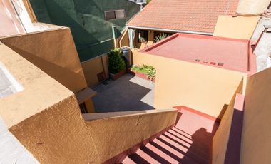 EXCELENTE CASA 4AMB. MAS DPTO DE 2AMB.AVELLANEDA