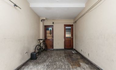EXCELENTE CASA 4AMB. MAS DPTO DE 2AMB.AVELLANEDA