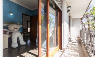 EXCELENTE CASA 4AMB. MAS DPTO DE 2AMB.AVELLANEDA