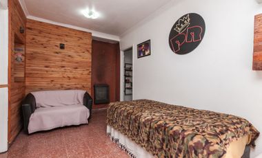 EXCELENTE CASA 4AMB. MAS DPTO DE 2AMB.AVELLANEDA