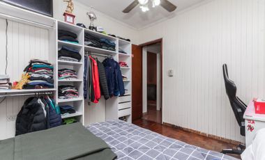 EXCELENTE CASA 4AMB. MAS DPTO DE 2AMB.AVELLANEDA