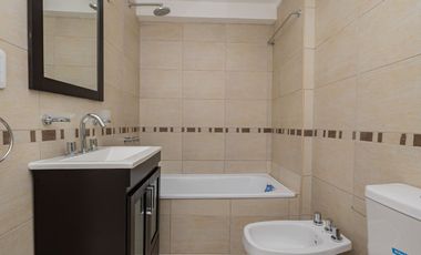 VENTA DE DEPARTAMENTO DOS AMBIENTES CASEROS CENTRO