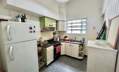 Venta/Permuta Casa 4 amb. Cochera, Pileta, terraza