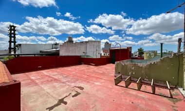 Venta/Permuta Casa 4 amb. Cochera, Pileta, terraza