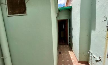 Venta/Permuta Casa 4 amb. Cochera, Pileta, terraza