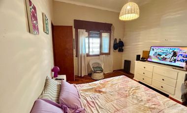 Venta/Permuta Casa 4 amb. Cochera, Pileta, terraza