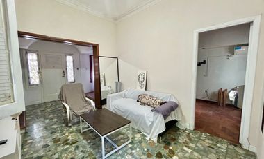 Venta/Permuta Casa 4 amb. Cochera, Pileta, terraza