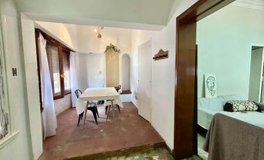Venta/Permuta Casa 4 amb. Cochera, Pileta, terraza