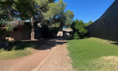 Terreno con casa a refaccionar Savioli 1825