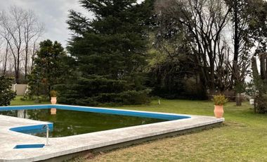 CASA EN VENTA EN BRAGADO CON PILETA