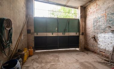 Venta de Casa + Local comercial + Galpón en Recreo