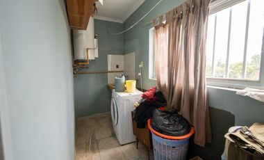 Venta de Casa + Local comercial + Galpón en Recreo