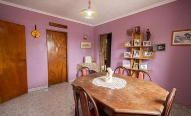 Venta de Casa + Local comercial + Galpón en Recreo