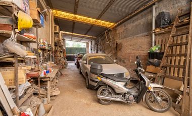 Venta de Casa + Local comercial + Galpón en Recreo