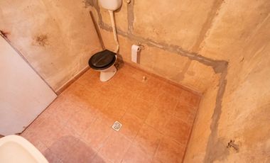 Venta de Casa + Local comercial + Galpón en Recreo
