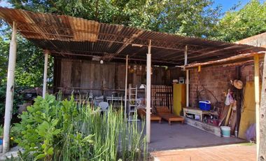 Casa en venta 4 ambientes. Parque. Cochera. Apto p
