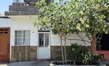 CASA EN VENTA 2 PLANTAS, 3 RECÁMARAS, 2 BAÑOS, 1 ESTUDIO