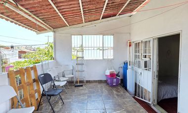CASA EN VENTA 2 PLANTAS, 3 RECÁMARAS, 2 BAÑOS, 1 ESTUDIO