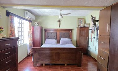 CASA EN VENTA 2 PLANTAS, 3 RECÁMARAS, 2 BAÑOS, 1 ESTUDIO