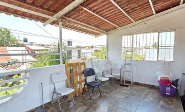 CASA EN VENTA 2 PLANTAS, 3 RECÁMARAS, 2 BAÑOS, 1 ESTUDIO