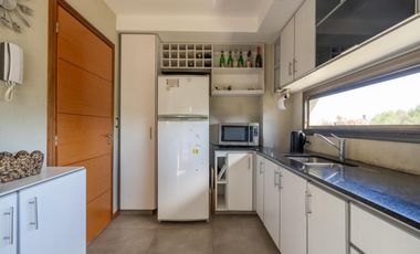 Casa en venta - 4 Dormitorios 3 Baños - Pinamar