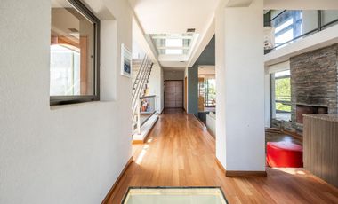 Casa en venta - 4 Dormitorios 3 Baños - Pinamar