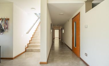 Casa en venta - 4 Dormitorios 3 Baños - Pinamar