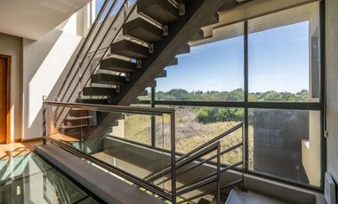 Casa en venta - 4 Dormitorios 3 Baños - Pinamar