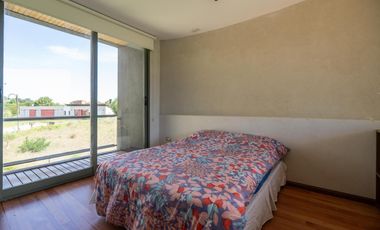 Casa en venta - 4 Dormitorios 3 Baños - Pinamar