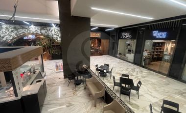 centro comercial cental interlomas Local en renta en Hacienda de las Palmas
