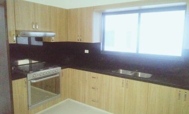 Casa en Renta en Privada Los Nogales, en el Yerbaniz, Santiago, N.L.
