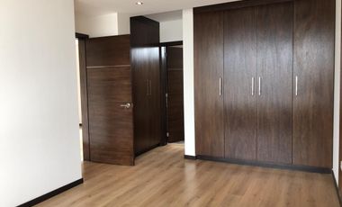Vendo casa 3 dormitorios, estudio y terraza - Tumbaco Sector La Morita