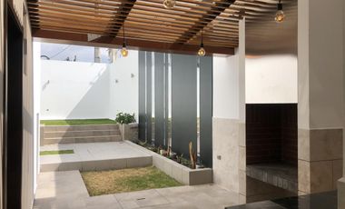 Vendo casa 3 dormitorios, estudio y terraza - Tumbaco Sector La Morita