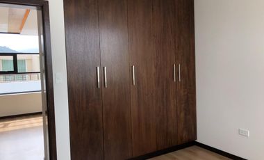 Vendo casa 3 dormitorios, estudio y terraza - Tumbaco Sector La Morita