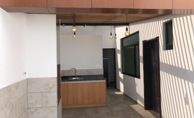 Vendo casa 3 dormitorios, estudio y terraza - Tumbaco Sector La Morita