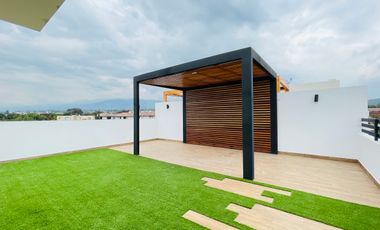 Venta Casa a Estrenar con Excelentes Acabados - Tumbaco Sector La Morita